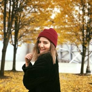 Meet your Posher, Emma